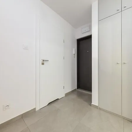 Latte 2 Closed Center Apartman