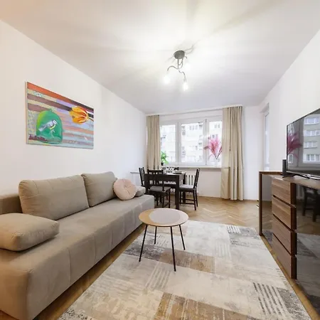 Latte 2 Closed Center *